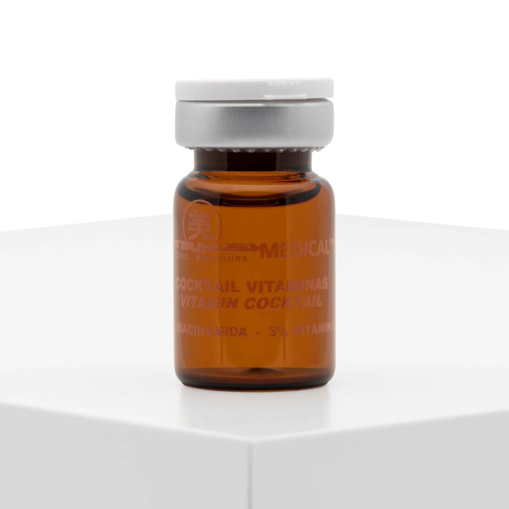 Vitamin Cocktail - Microneedling Serum mit Vitaminen wie Vitamin C und Niacinamid
